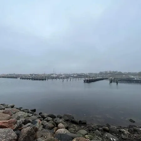 6 Person In Farso Hvalpsund